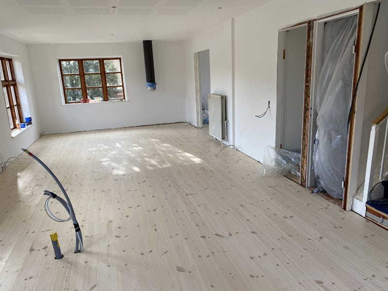 Inde i huset udført af Krusebyg