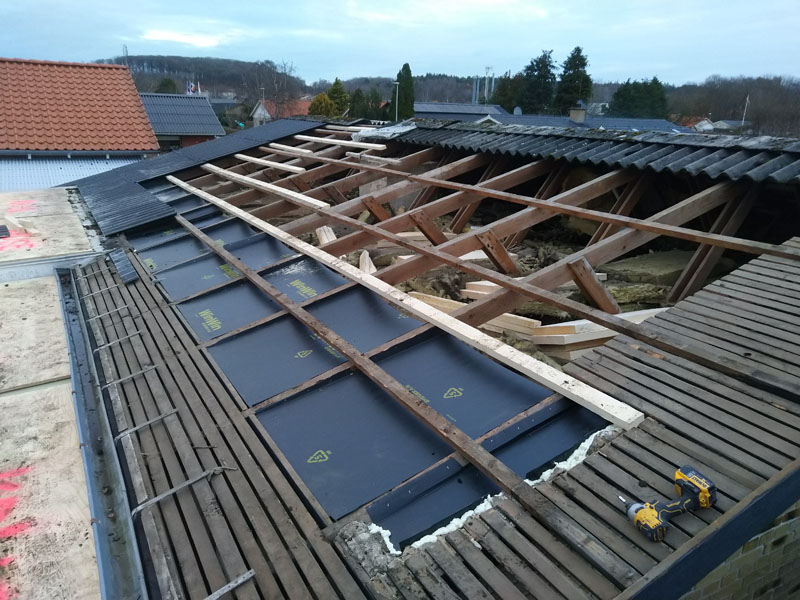 Tag og facade udført af Krusebyg
