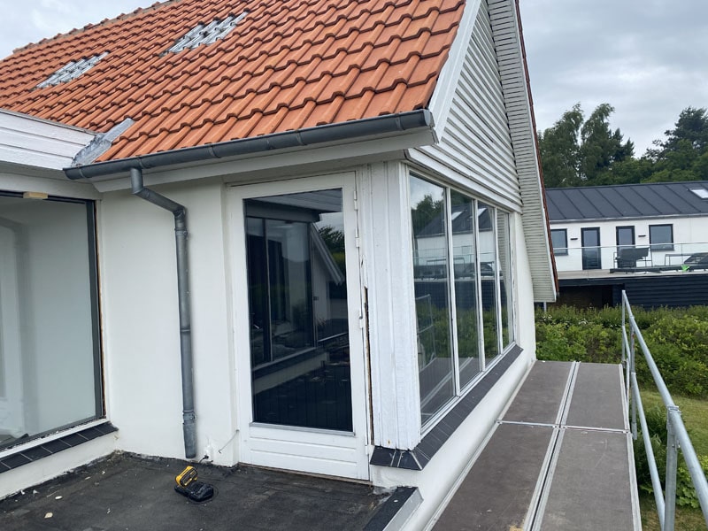 Vinduer, døre og glas udført af Krusebyg